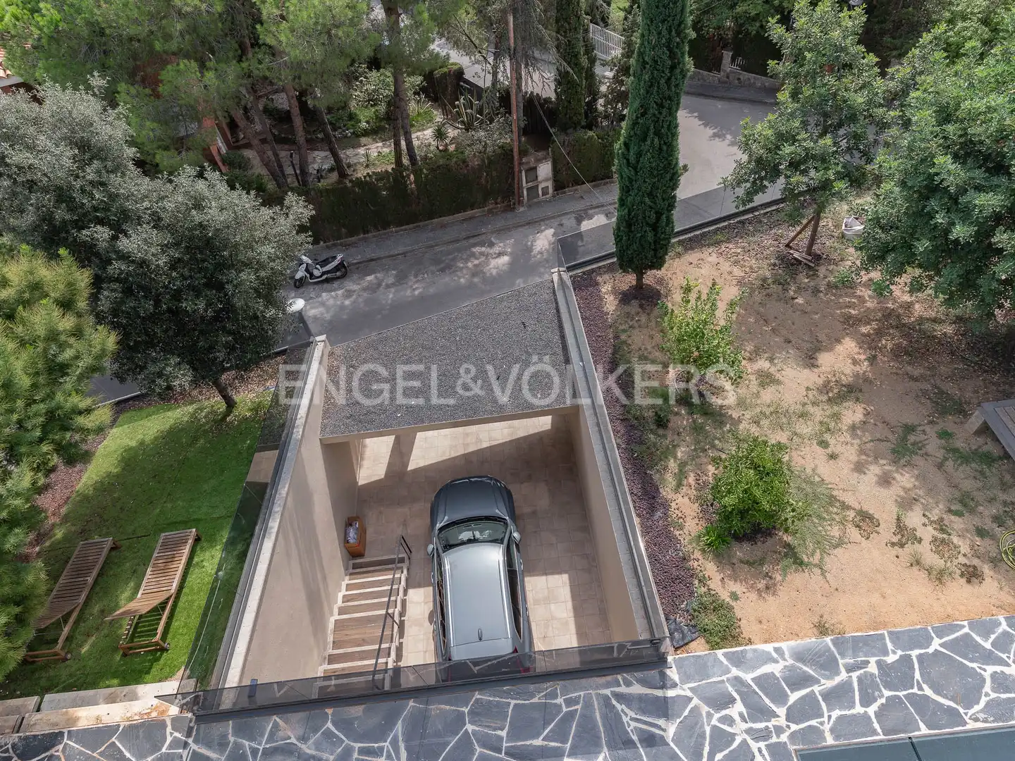 Parking de Casa o chalet en venta en Premià de Dalt con Aire acondicionado, Calefacción y Jardín privado