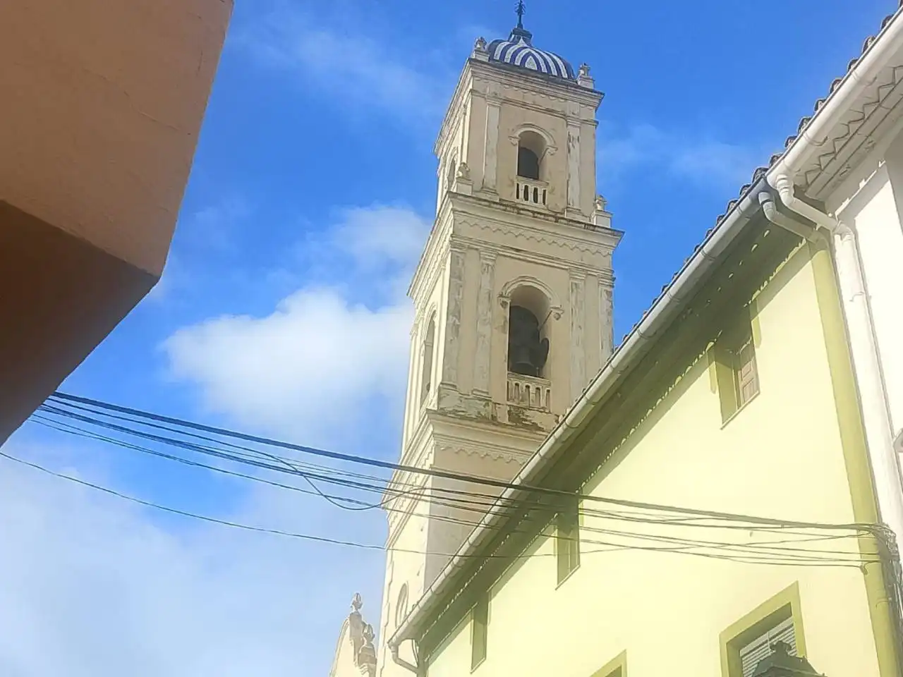 Vista exterior de Casa adosada en venda en Alfauir amb Terrassa i Moblat