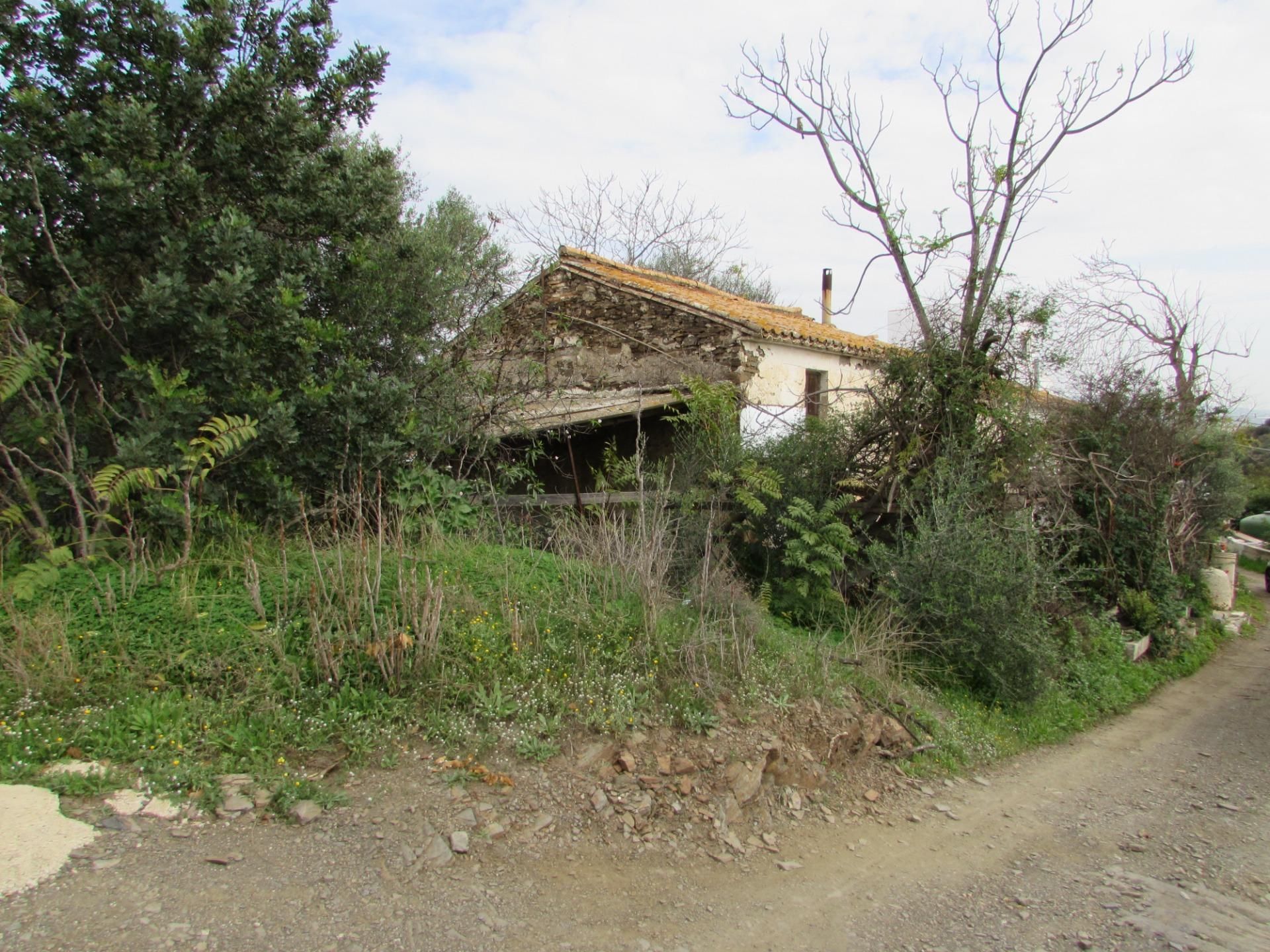 House or chalet for sale in Benamocarra  with Private garden and Terrace