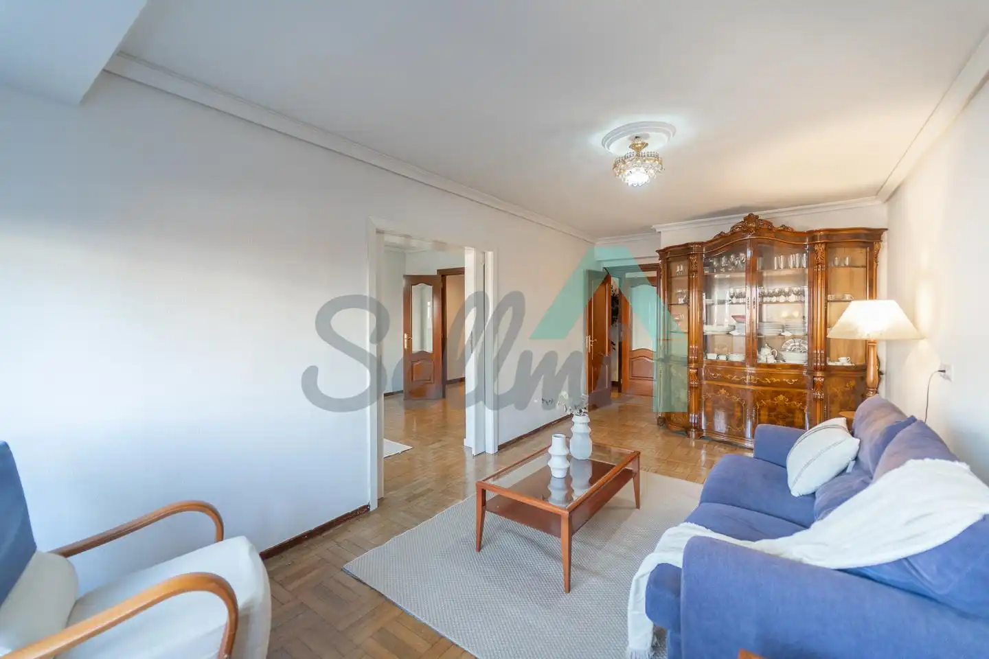 Wohnzimmer von Wohnung zur untervermieten in Oviedo  mit Heizung, Parkett und Terrasse