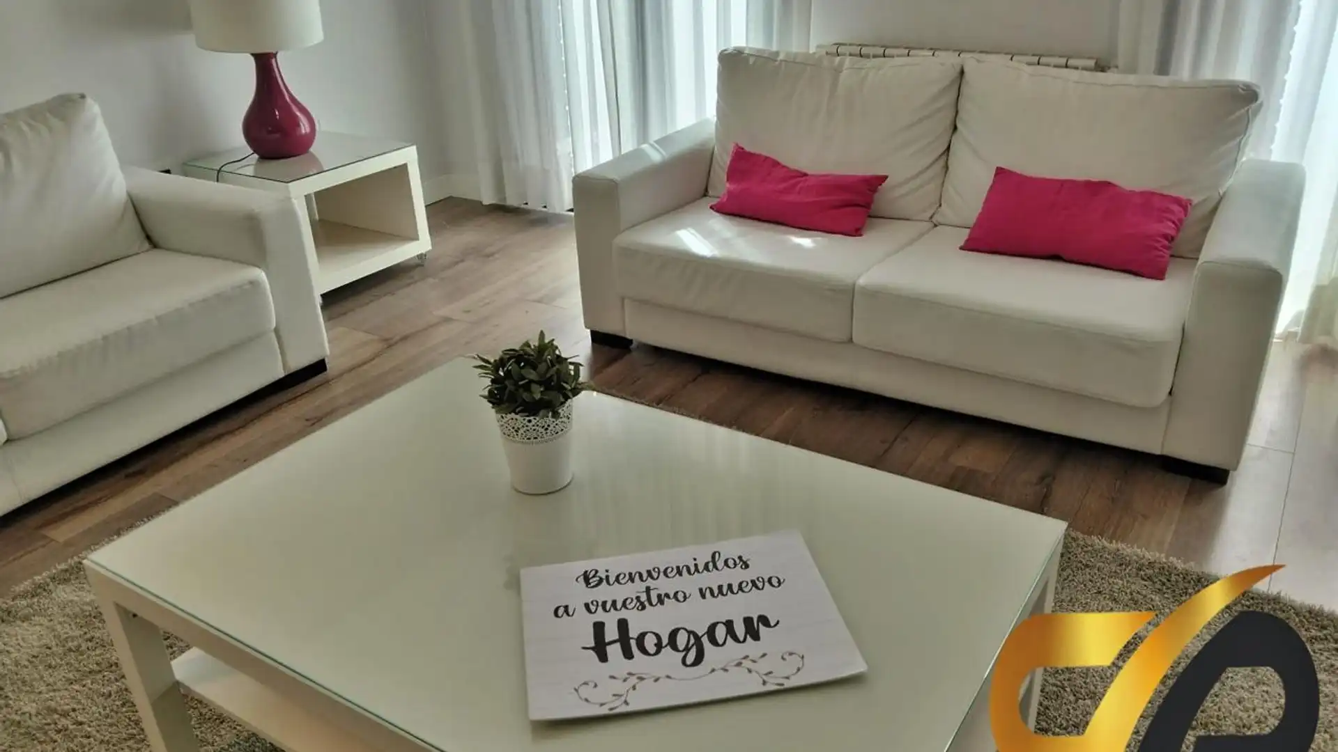 Sala de estar de Piso de alquiler en  Toledo Capital con Aire acondicionado, Terraza y Trastero