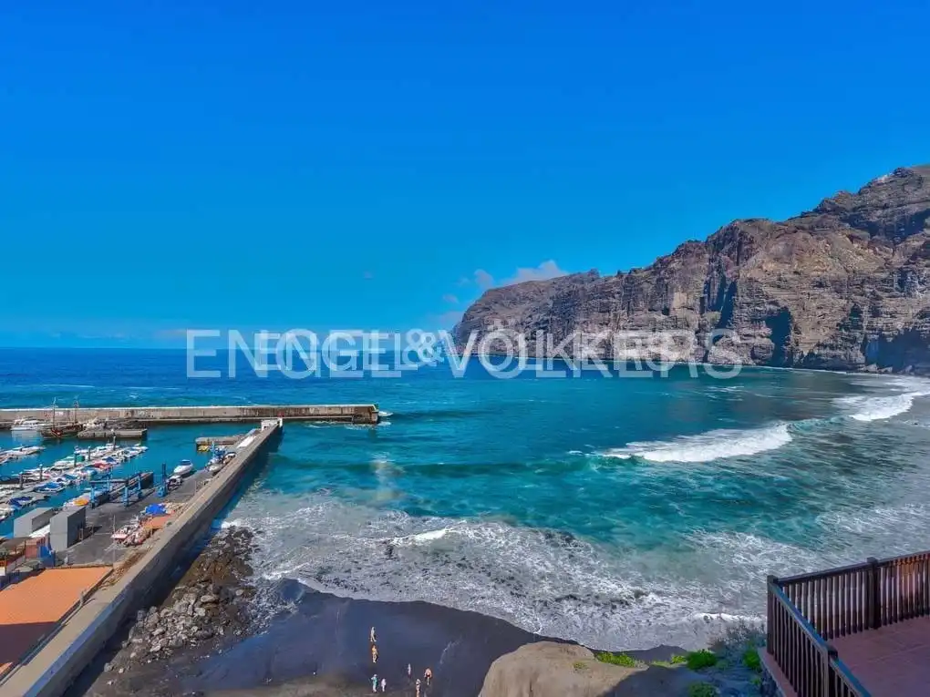 Houses for sale in Acantilados de Los Gigantes