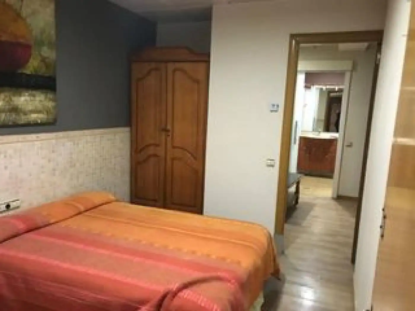 Habitación de Edificio en venta en Santa Coloma de Gramenet