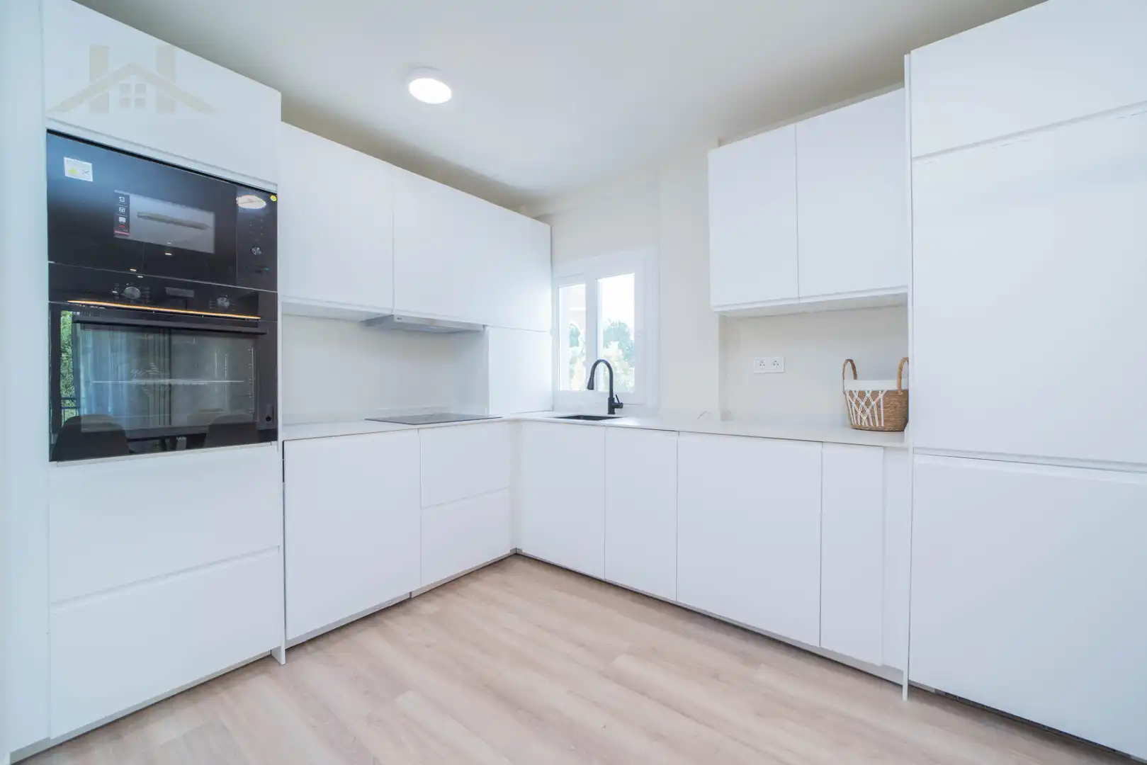 Piso con ascensor en venta en Calle Pintor Murillo, imagen 6