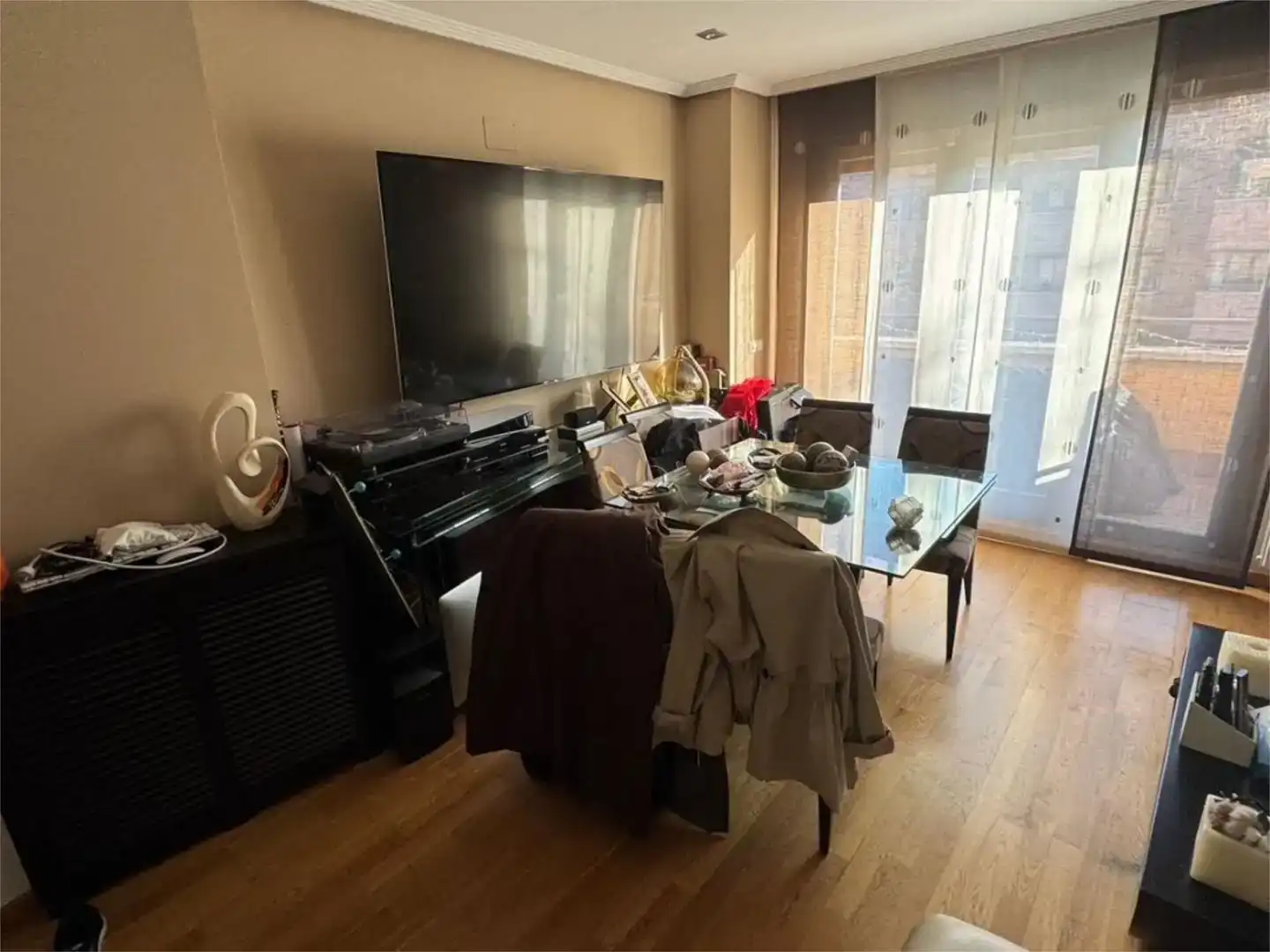 Sala d'estar de Pis en venda en Las Rozas de Madrid amb Aire condicionat i Piscina