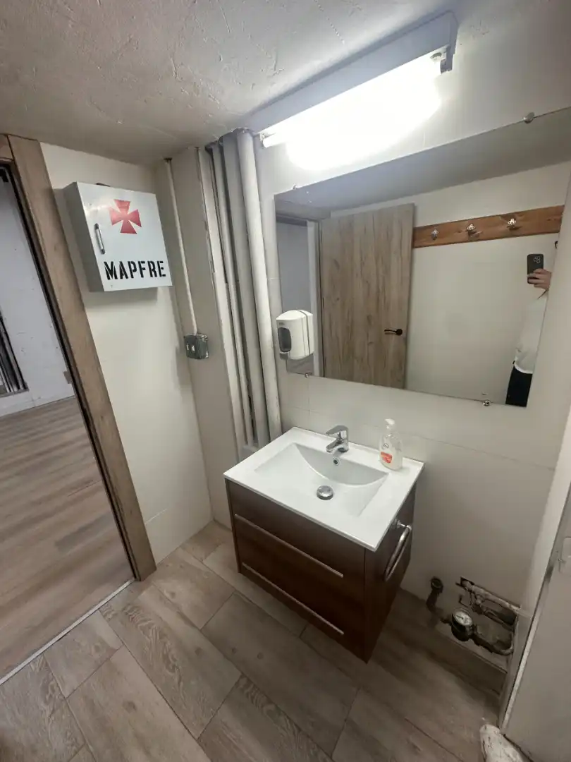 Bathroom of Commercial properties for rent in Cuenca
