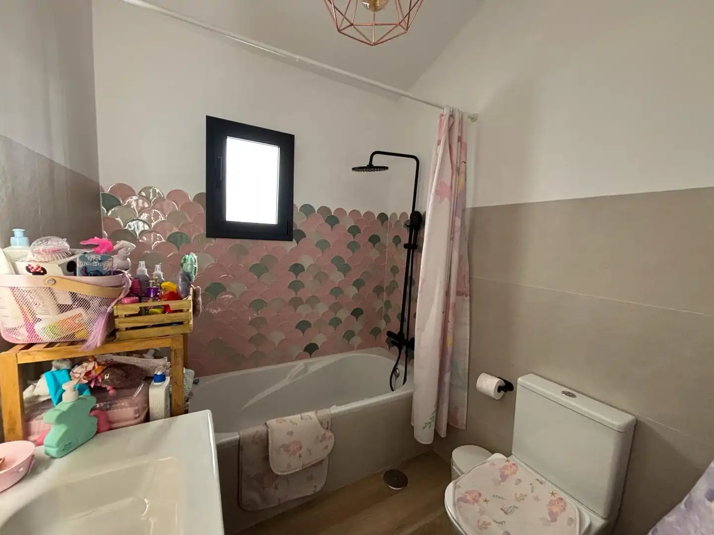 Bathroom of Detached homes for sale in Los Barrios  with Community pool
