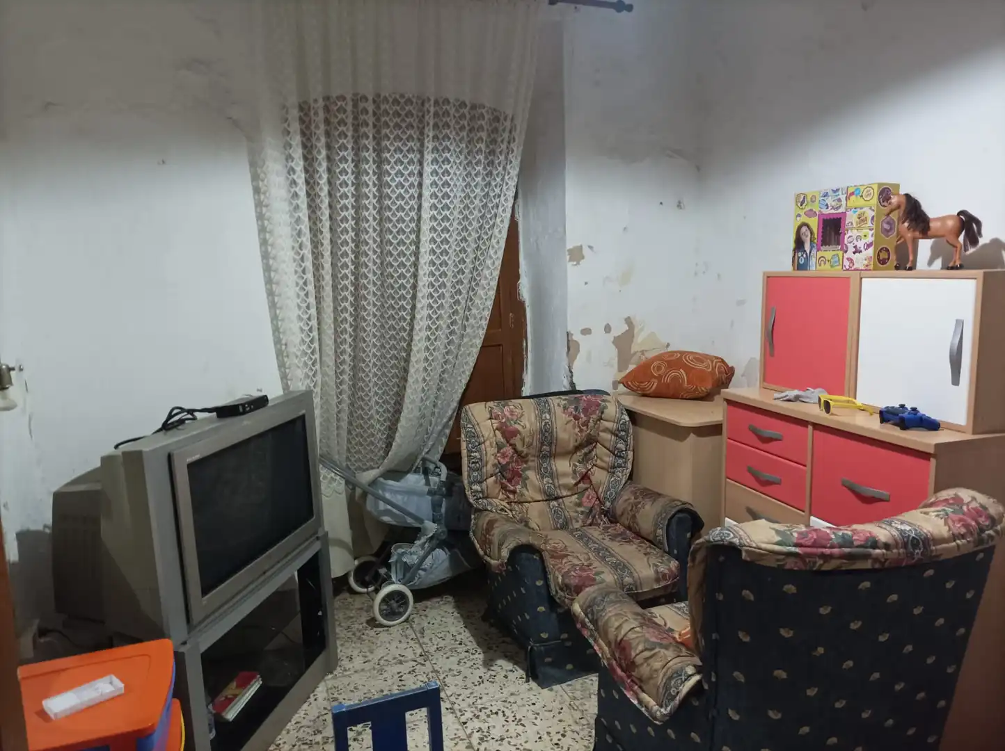 Sala de estar de Casa o chalet en venta en Alicún con Terraza, Balcón y Alarma