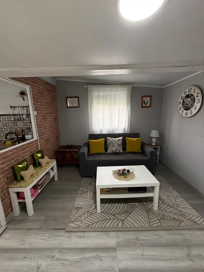Sala d'estar de Casa o xalet en venda en Valdepiélago amb Terrassa, Traster i Moblat