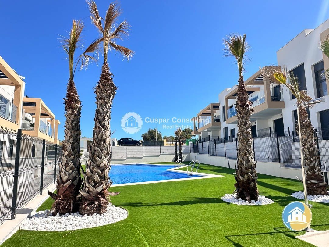 Piscina de Apartament en venda en Villamartín amb Aire condicionat, Terrassa i Piscina