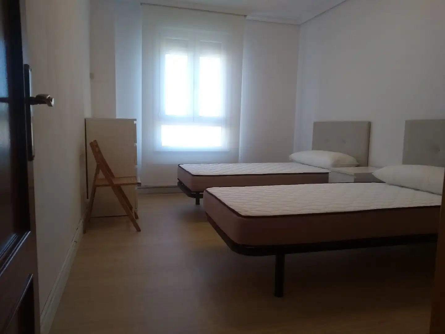 Schlafzimmer von Wohnung zur Miete in Reinosa mit Heizung, Parkett und Möbliert