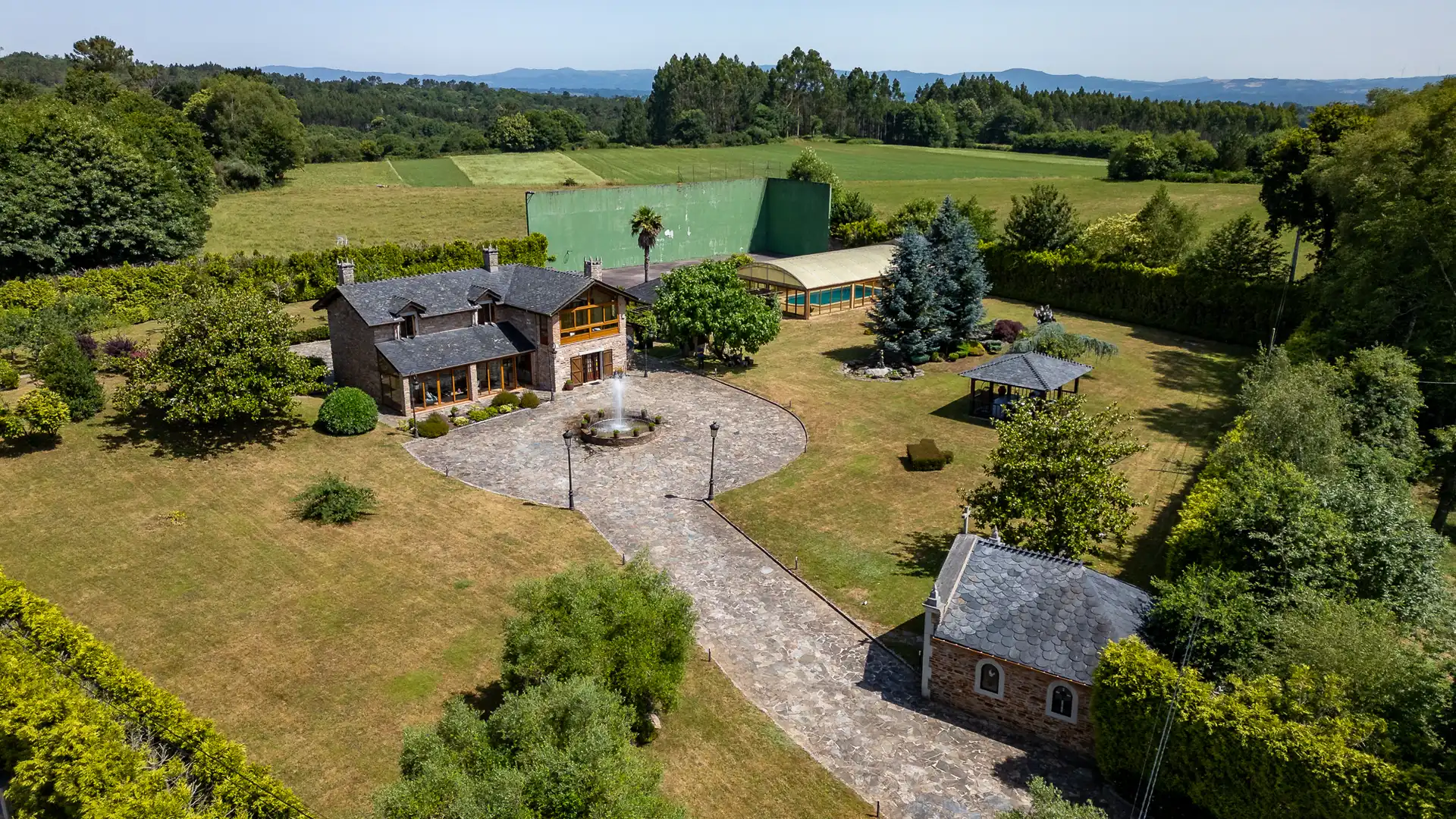 Jardín de Finca rústica en venta en Cospeito con Piscina