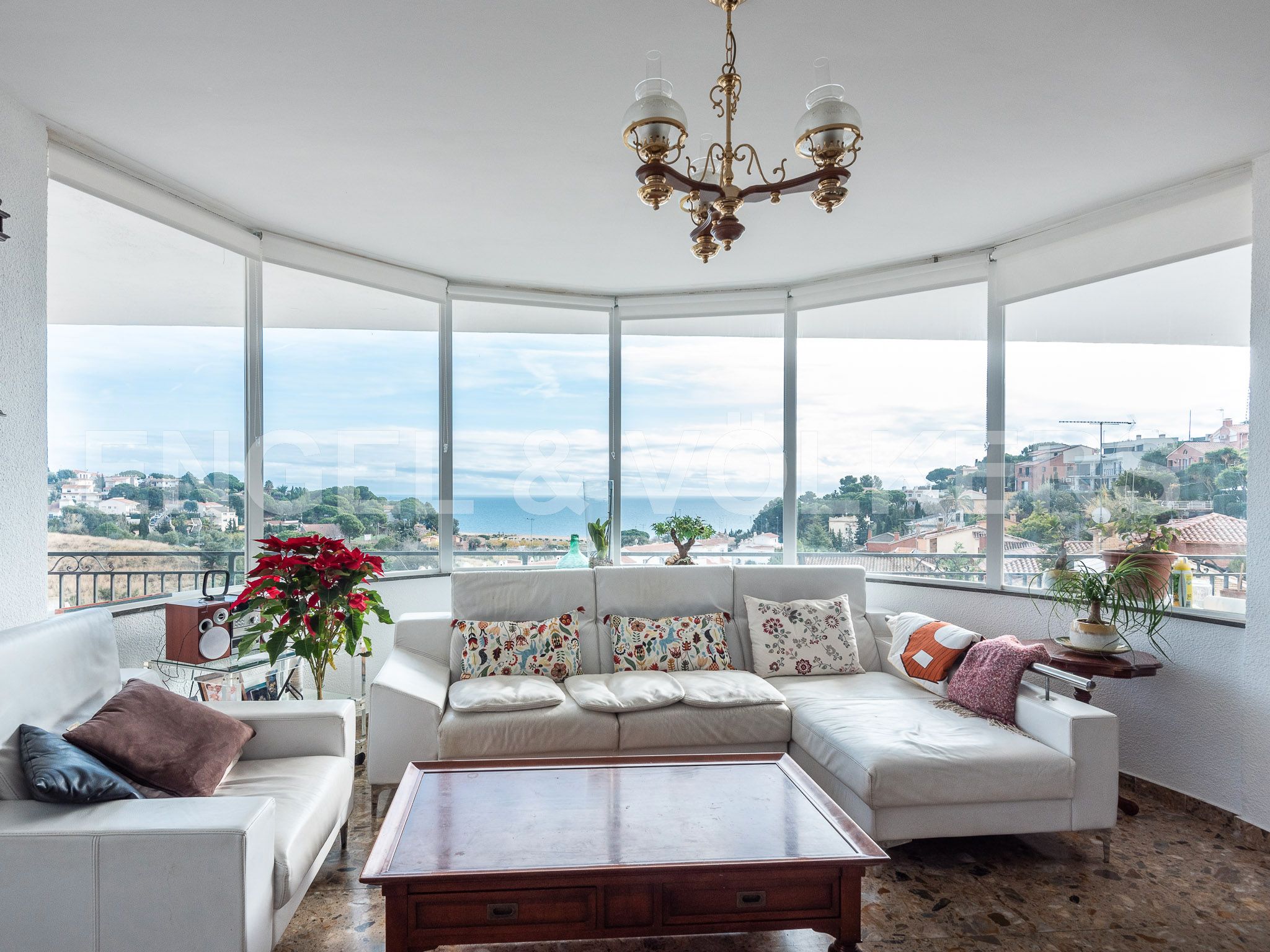 Sala d'estar de Casa o xalet en venda en Arenys de Mar amb Aire condicionat, Calefacció i Jardí privat