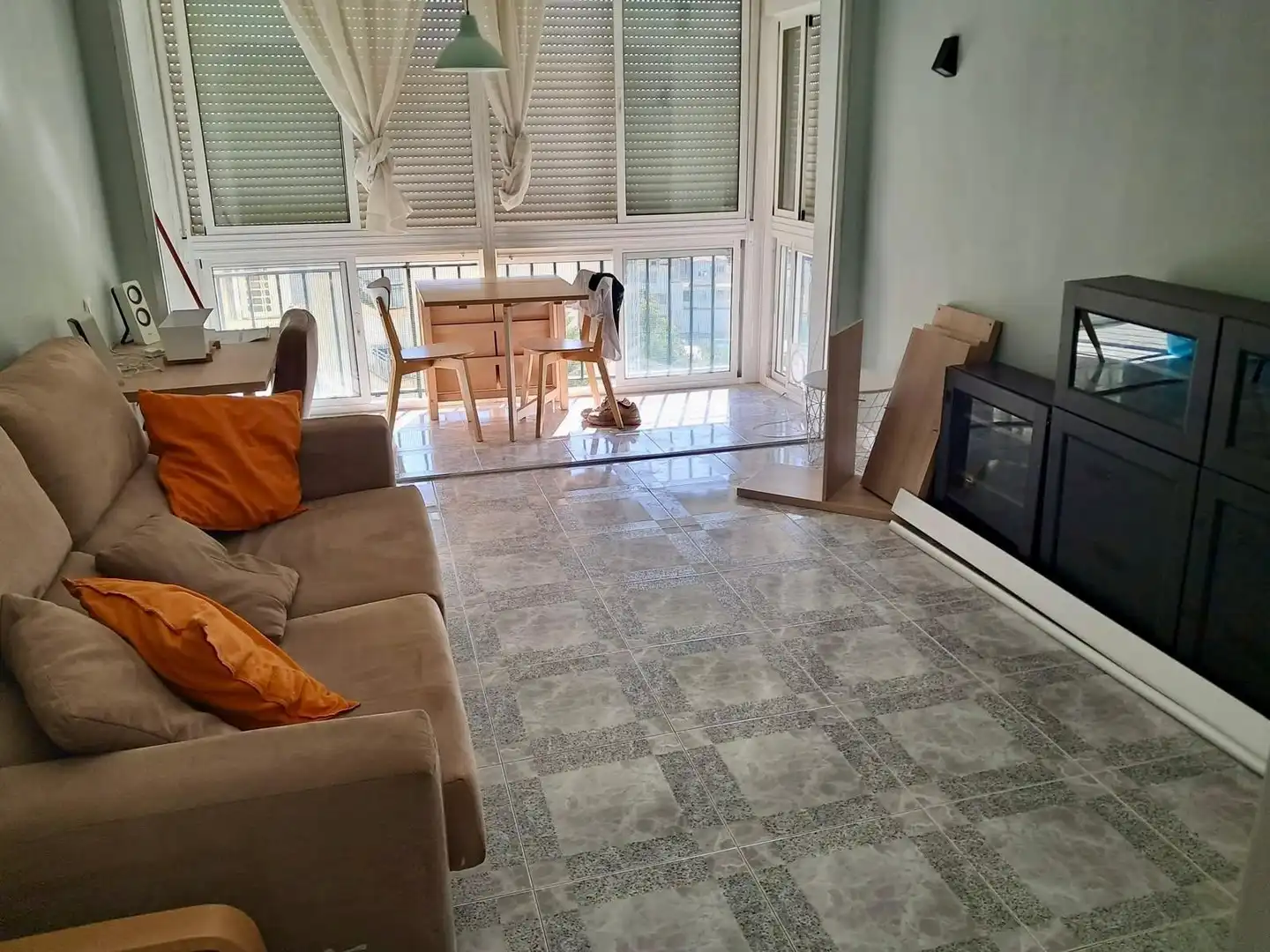 Sala d'estar de Estudi en venda en Rincón de la Victoria amb Piscina comunitària