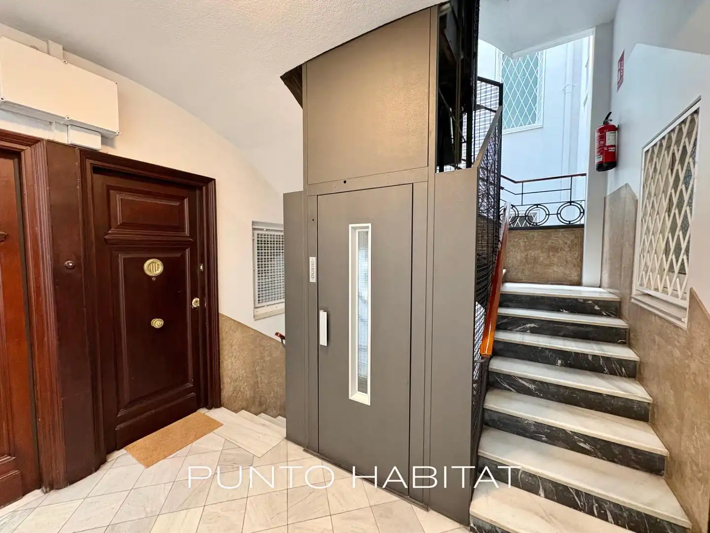 Piso en venta en Barcelona con Aire acondicionado, Parquet y Trastero