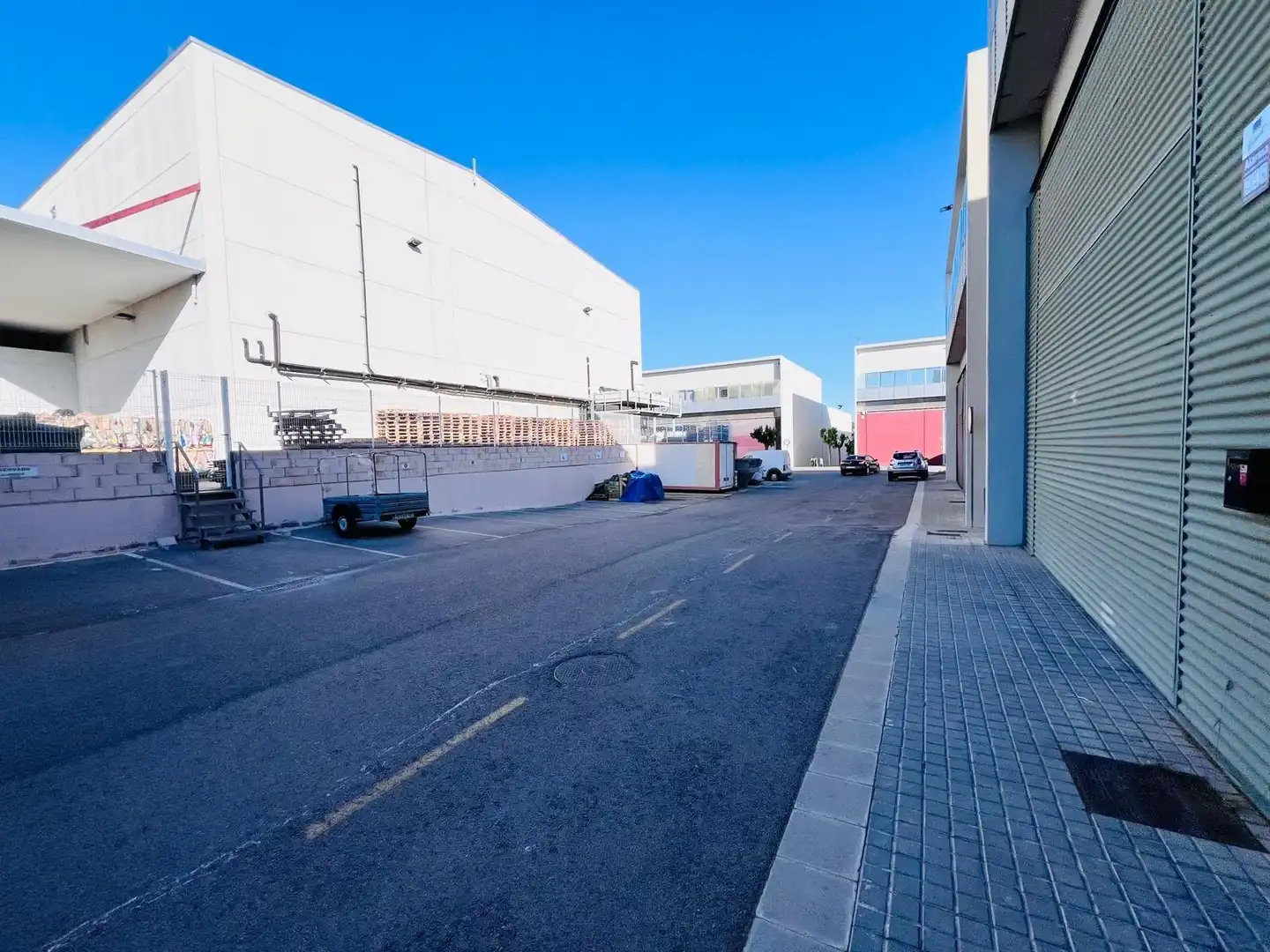 Vista exterior de Nau industrial de lloguer en Vilanova i la Geltrú