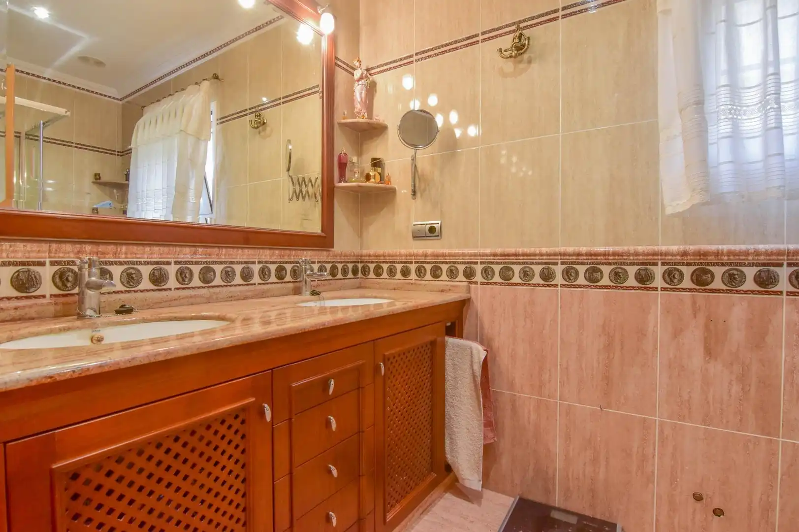 Baño de Casa o chalet en venta en Canals con Aire acondicionado, Calefacción y Terraza