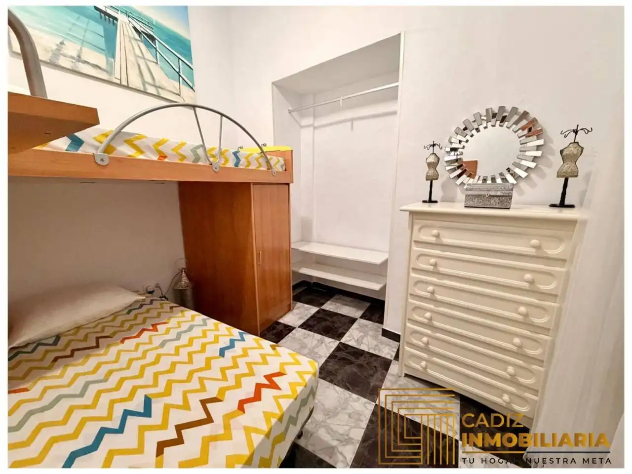Schlafzimmer von Wohnung zum Verkauf in Cádiz