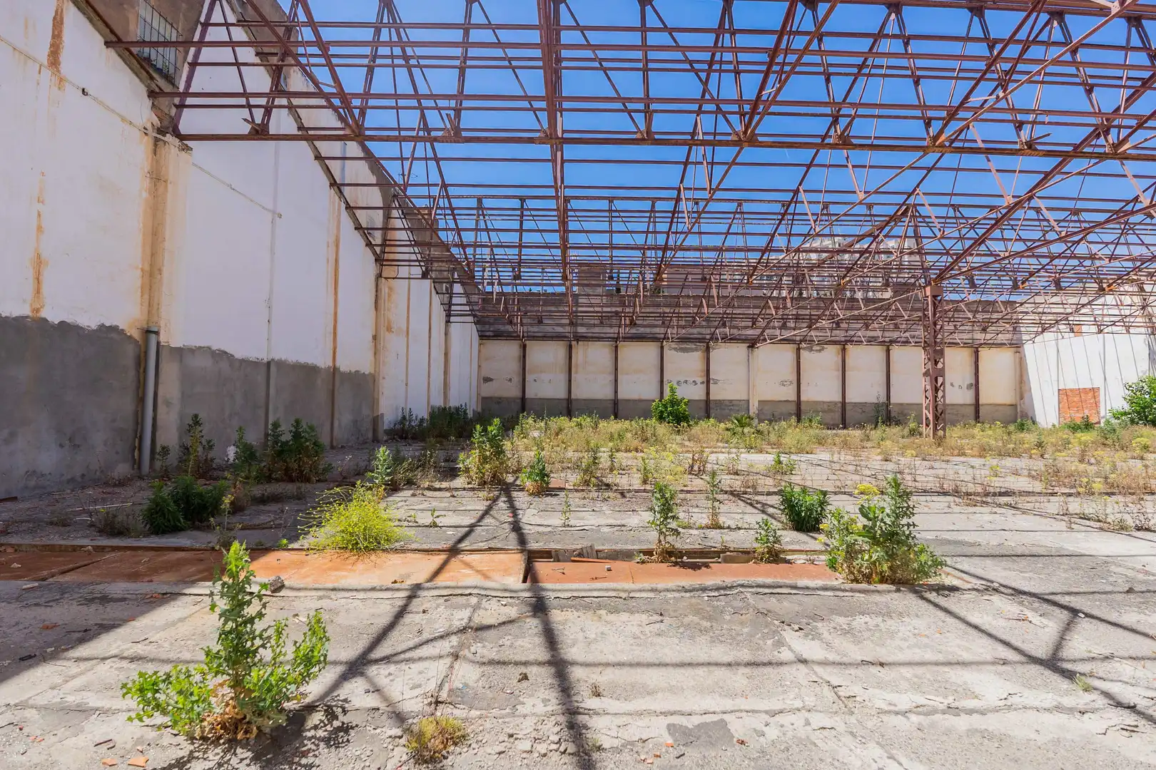 Exterior view of Industrial buildings for sale in Torremolinos