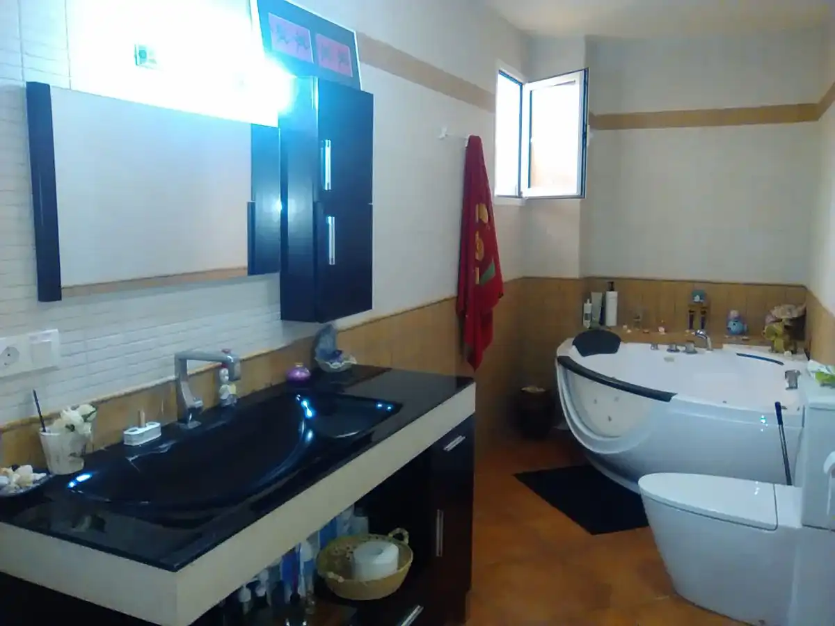Bany de Casa o xalet en venda en La Vall d'Uixó amb Calefacció, Terrassa i Traster