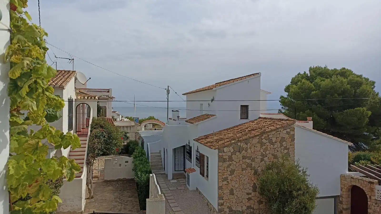 Vista exterior de Casa o chalet en venta en Calpe / Calp con Jardín privado, Terraza y Trastero