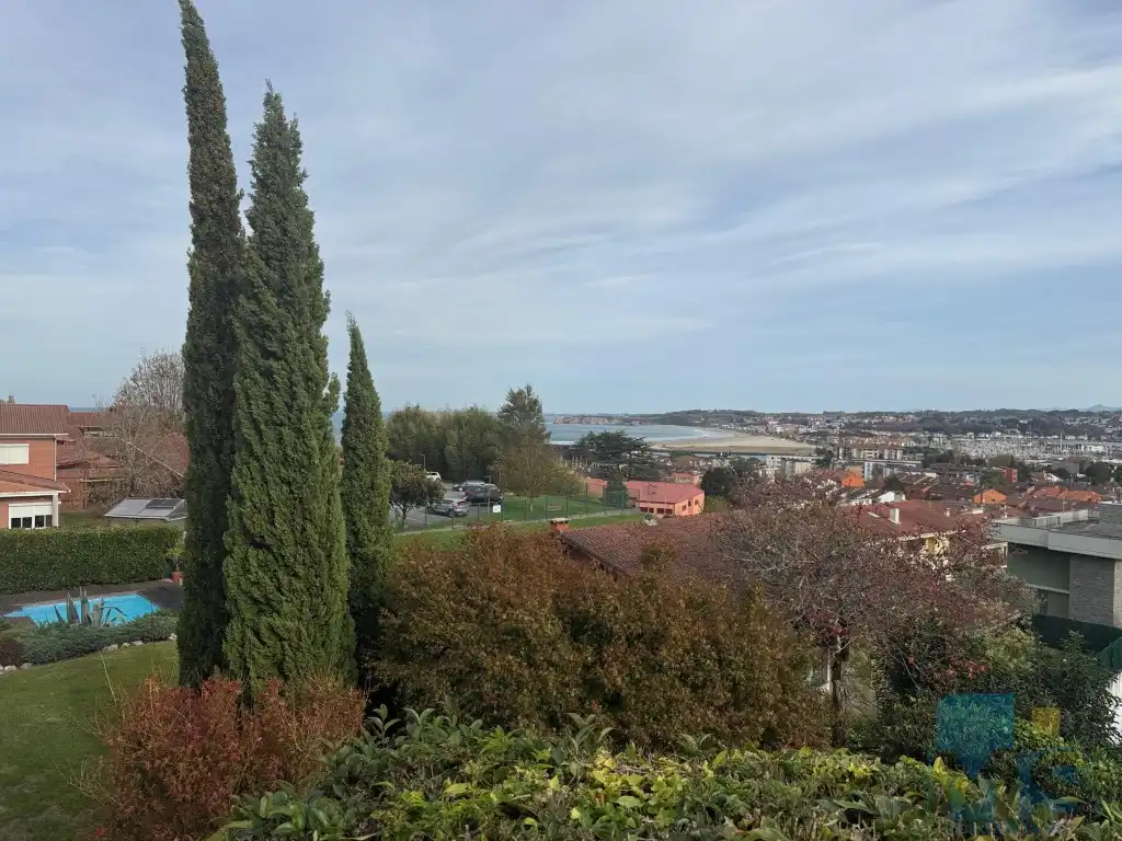 Vista exterior de Casa o xalet en venda en Hondarribia
