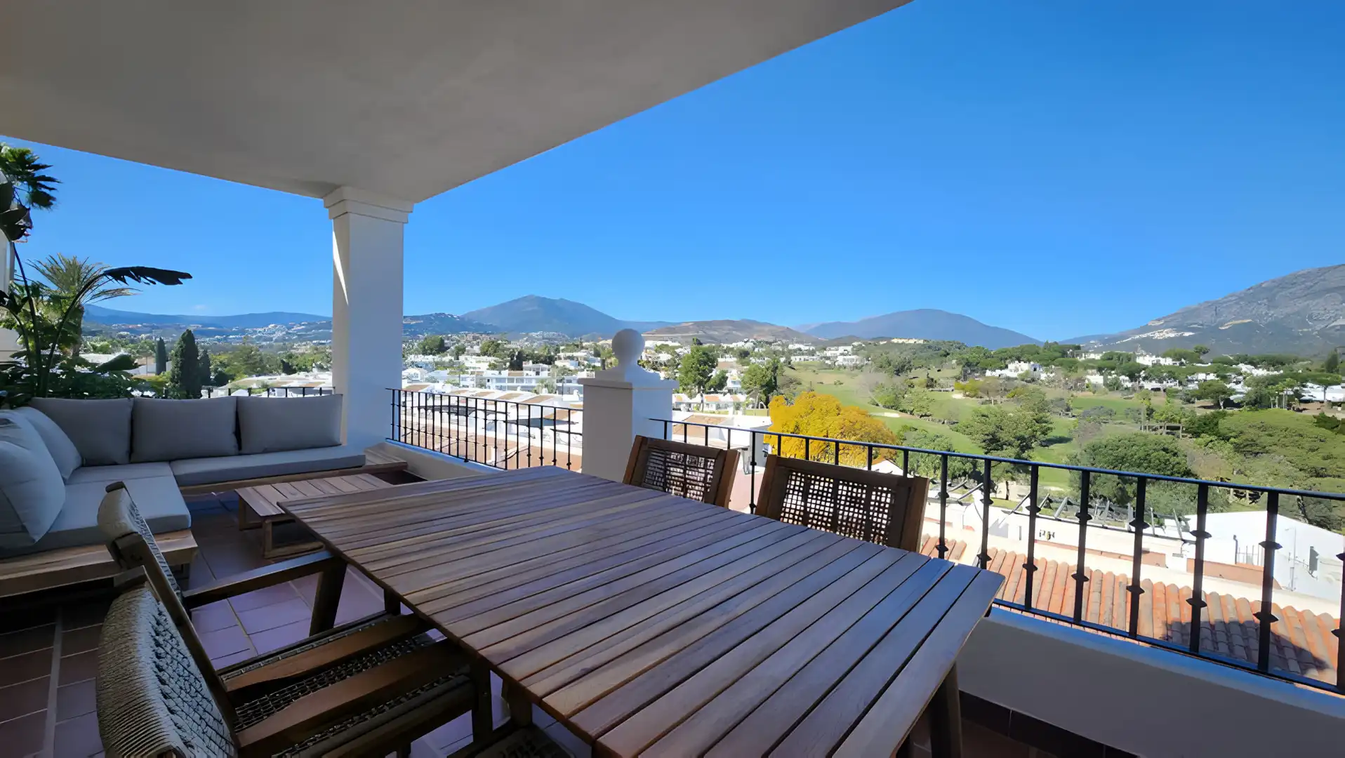 Terrasse von Wohnungen zum Verkauf in Almería mit Klimaanlage, Terrasse und Schwimmbad