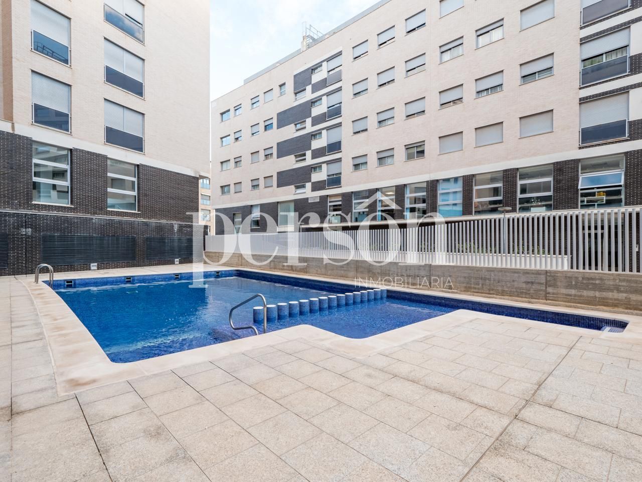 Piscina de Pis en venda en Torrent amb Aire condicionat, Terrassa i Traster