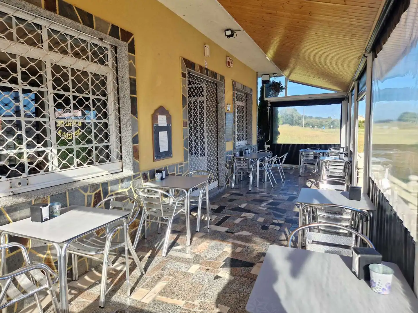 Commercial properties for rent in A Baña    with Furnished