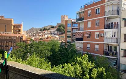 Vista exterior de Pis en venda en Villena amb Aire condicionat i Balcó