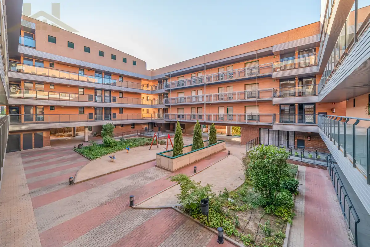 Exterior view of Flat for sale in Torrejón de Ardoz  with Air Conditioner, Heating and Furnished