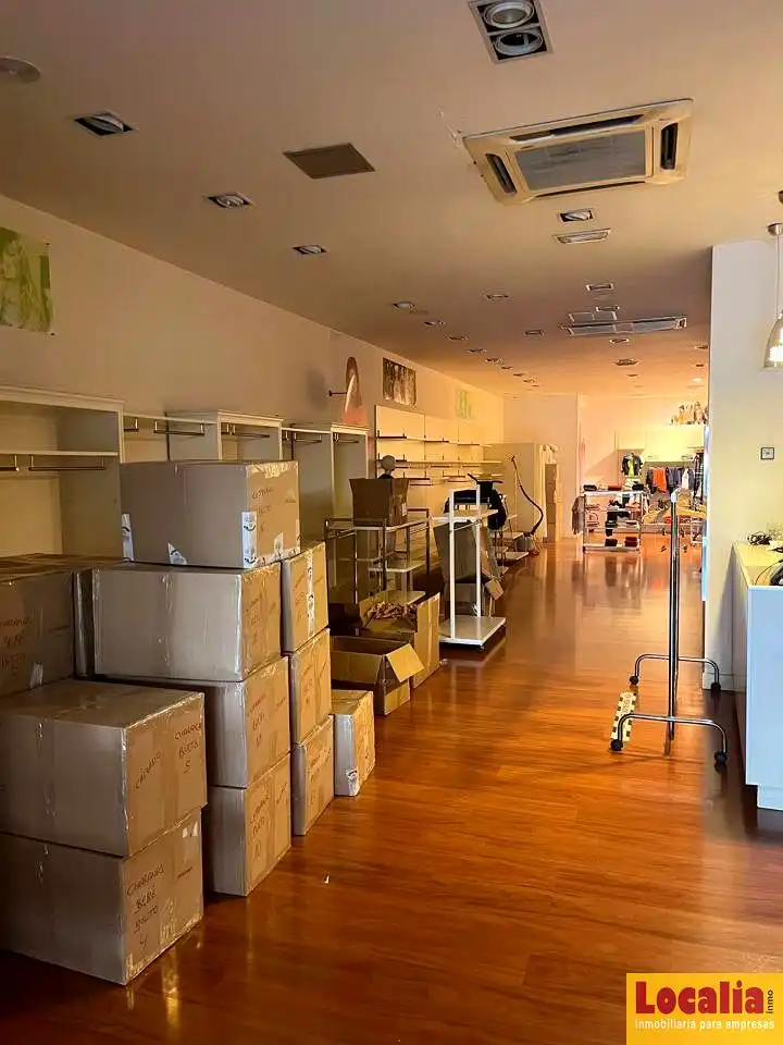 Local comercial en alquiler en Mayor, imagen 6