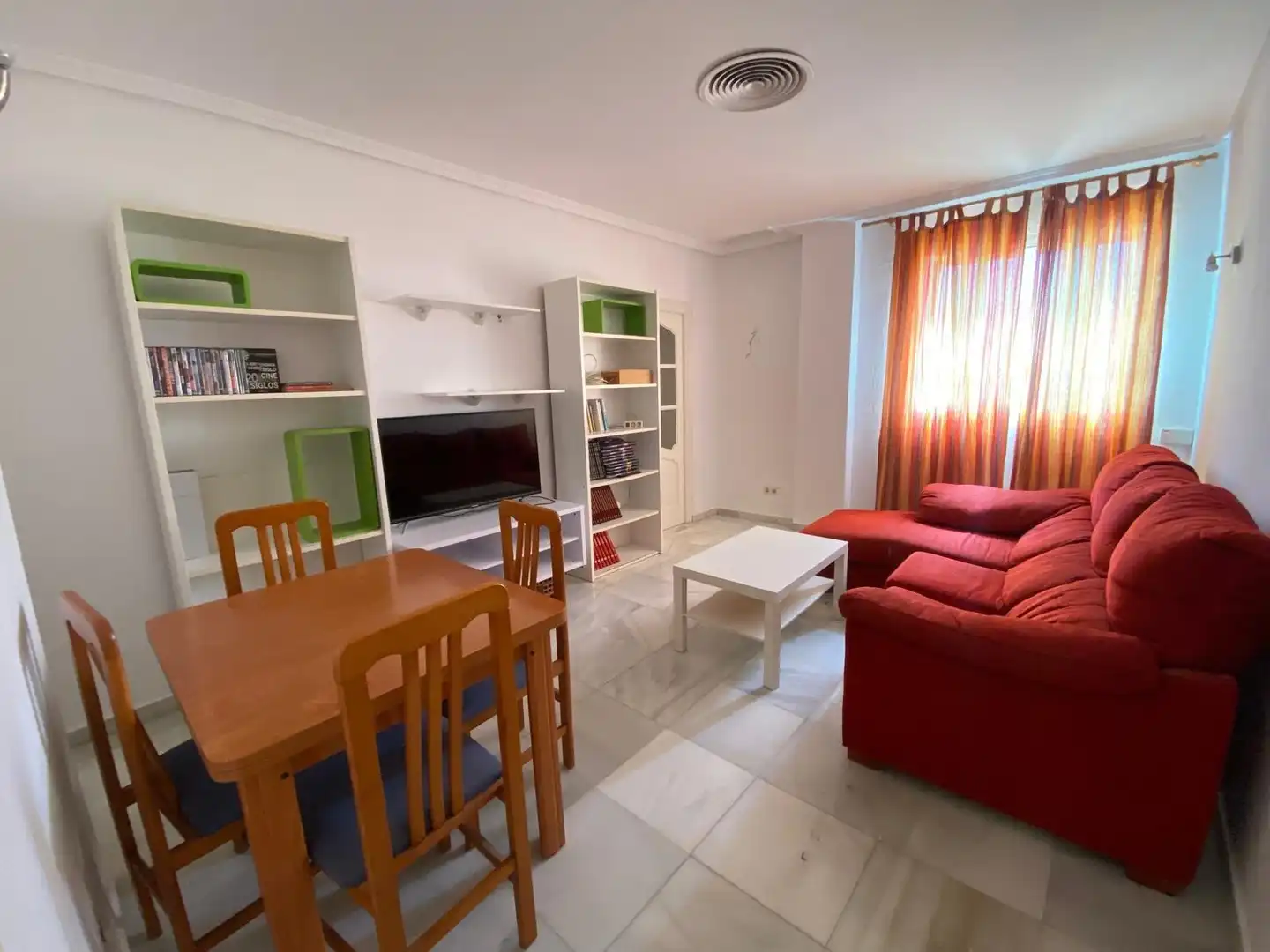Sala de estar de Piso en venta en Algeciras con Aire acondicionado, Calefacción y Terraza