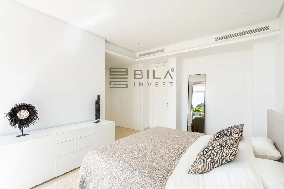 Casa adosada en venta en Las Encinas, Río Real