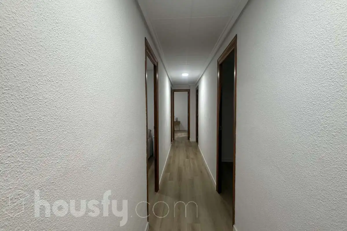 Wohnung zur Miete in Torrevieja mit Parkett, Terrasse und Möbliert