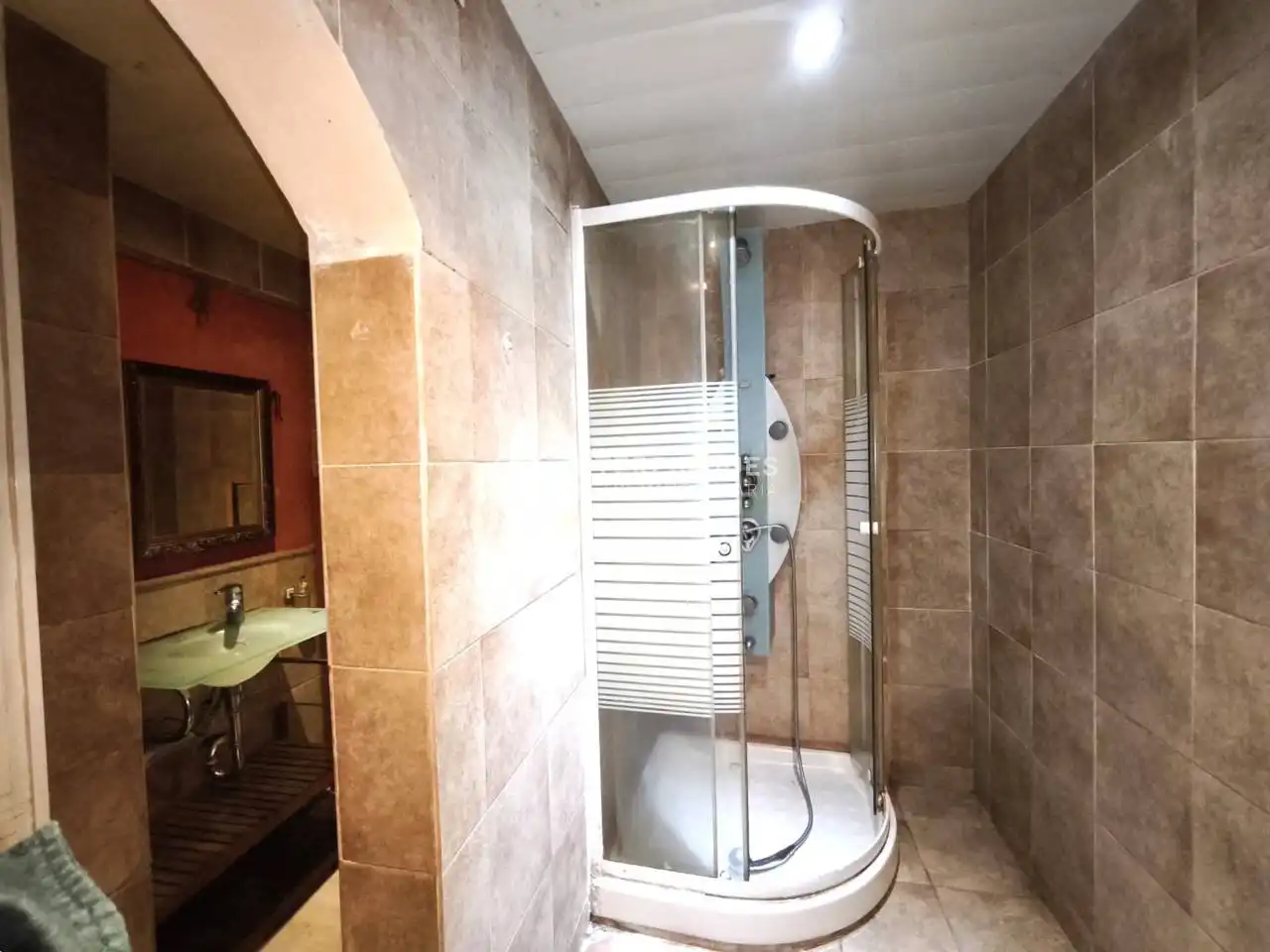 Badezimmer von Wohnung zum Verkauf in Badalona