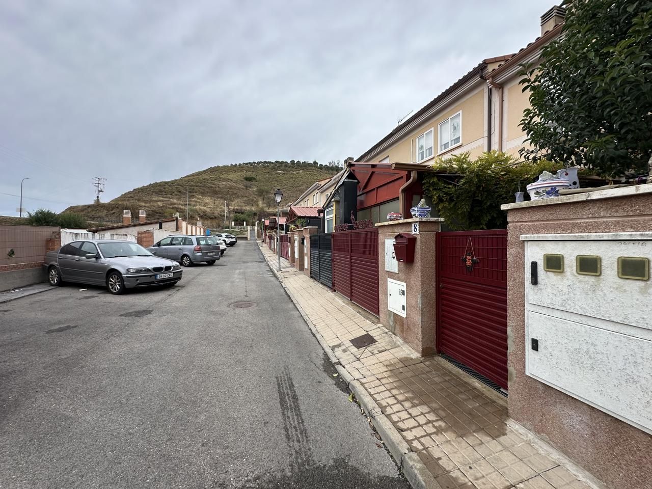 Vista exterior de Casa adosada en venta en Valverde de Alcalá con Aire acondicionado, Calefacción y Jardín privado