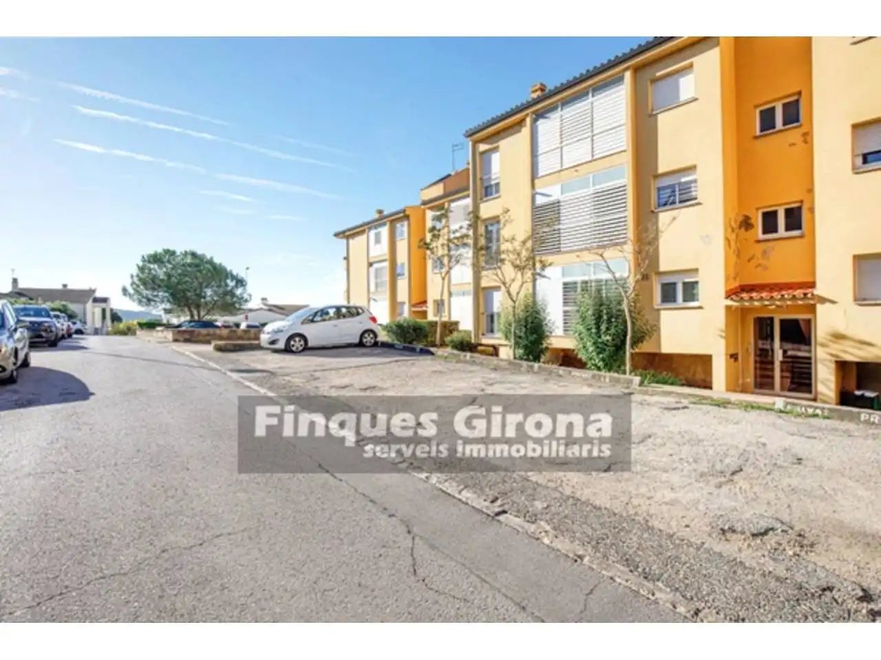 Vista exterior de Piso en venta en Girona con Calefacción