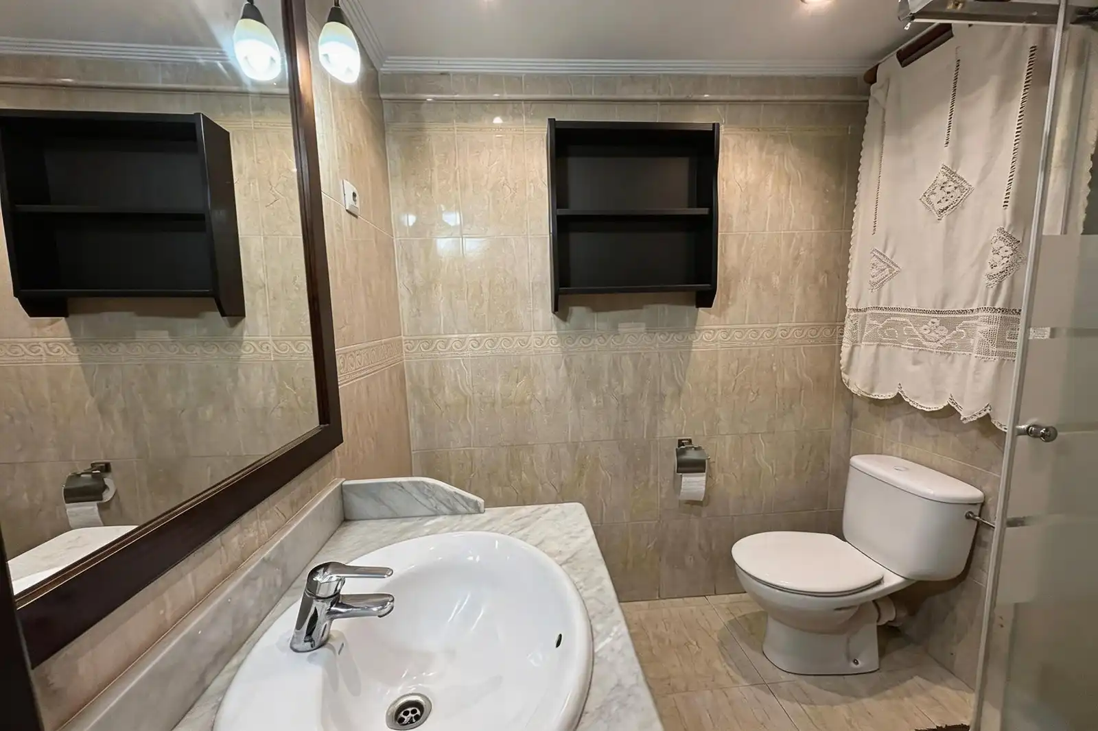 Bathroom of Flat for sale in Paterna  with Private garden and Balcony