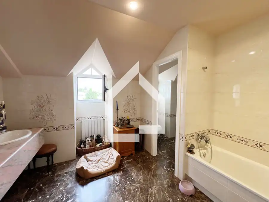 Bathroom of Houses for sale in San Vicente del Raspeig / Sant Vicent del Raspeig  with Air Conditioner, Heating and Private garden