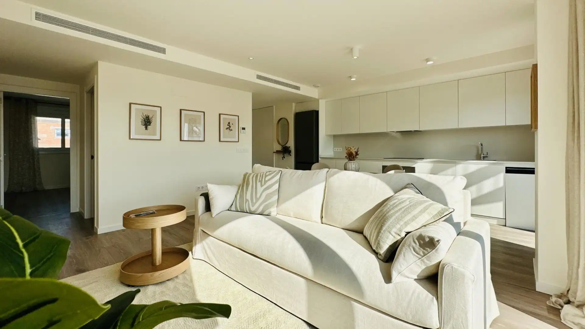 Sala d'estar de Apartament en venda en Finestrat amb Aire condicionat, Jardí privat i Terrassa
