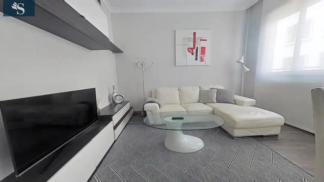 Living room of Flat for rent in Madrid  with Air Conditioner, Heating and Furnished
