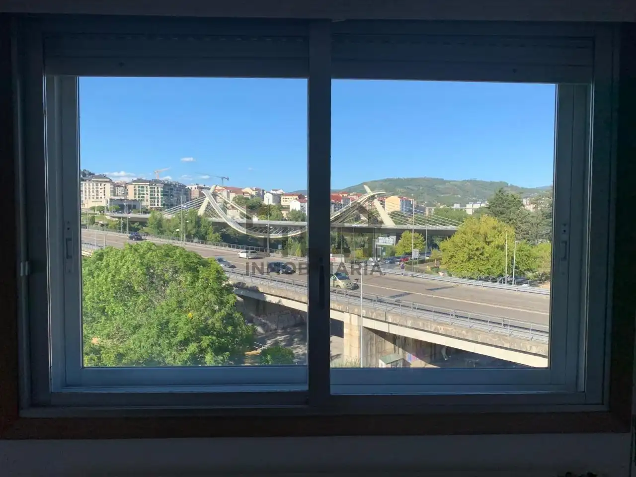 Vista exterior de Dúplex de lloguer en Ourense Capital  amb Calefacció, Parquet i Balcó