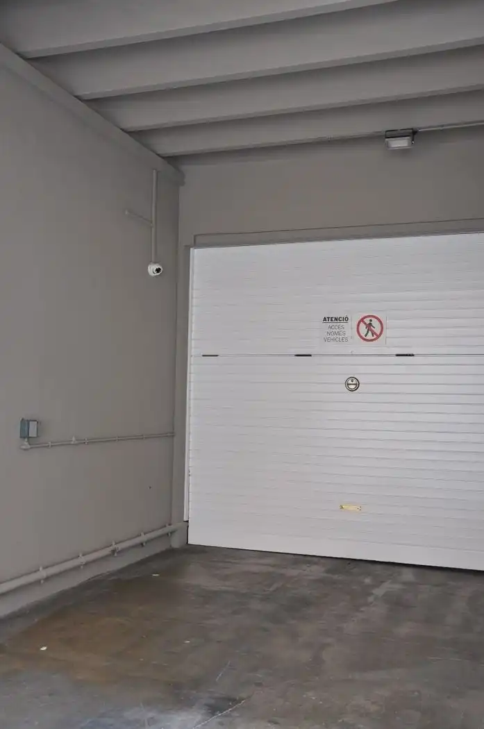 Garage zur Miete in Carrer Méndez Núñez, 43, Centre