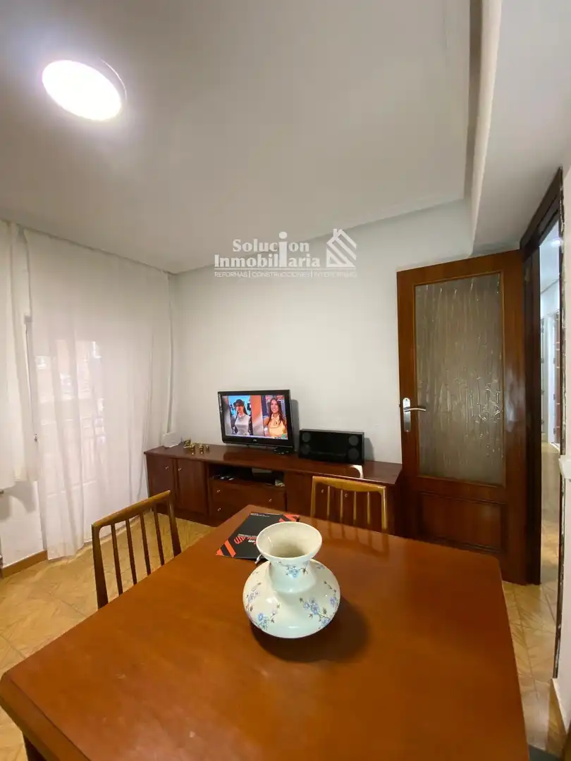 Sala d'estar de Pis de lloguer en Salamanca amb Calefacció, Terrassa i Moblat