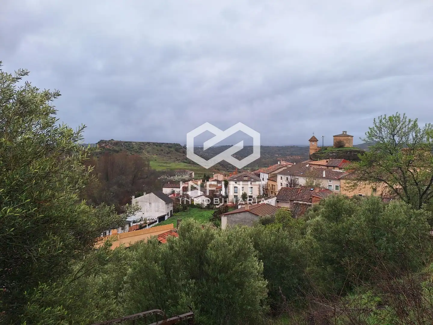 Vista exterior de Casa o chalet en venta en Cifuentes con Terraza