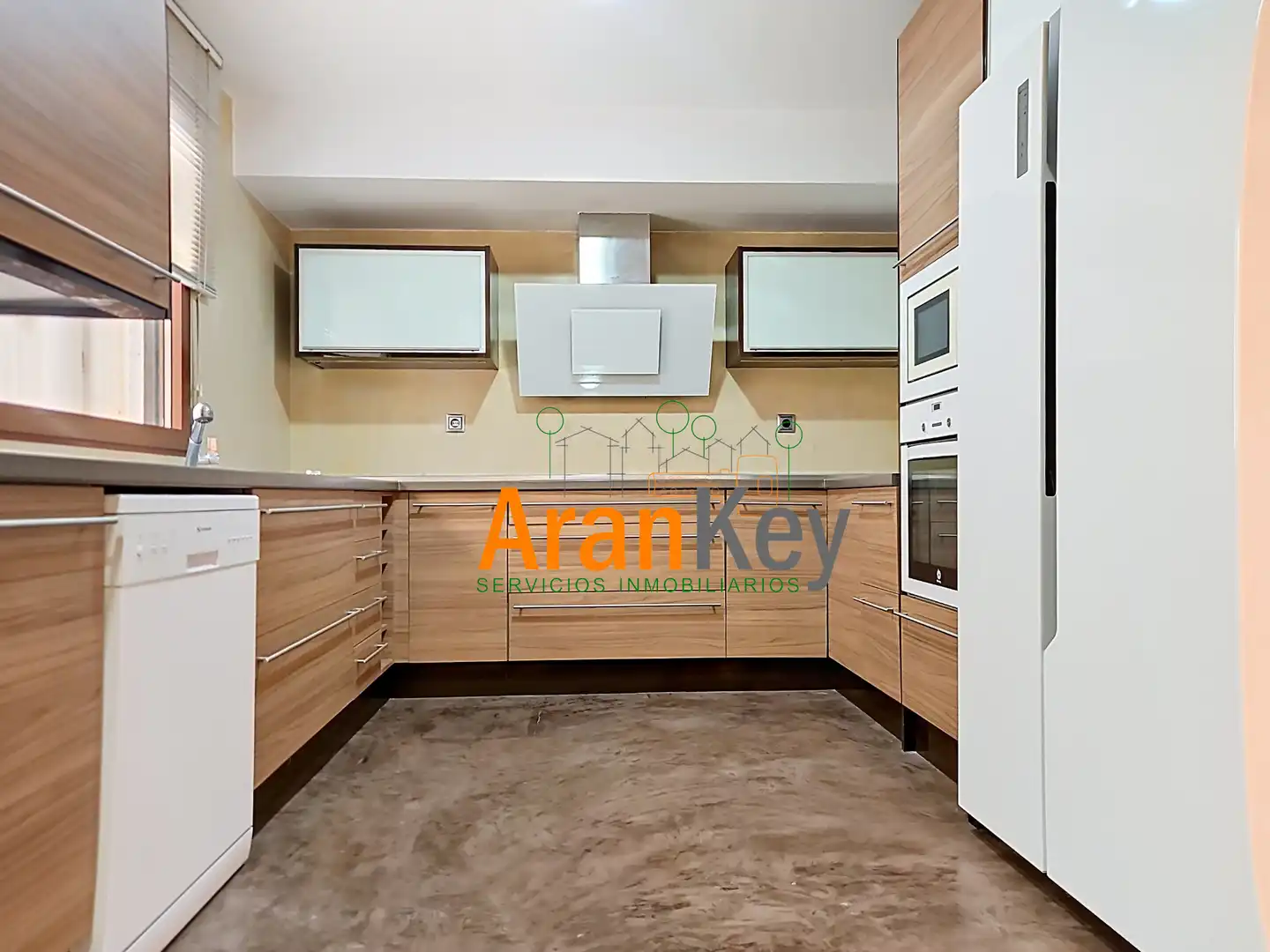 Cocina de Piso en venta en Ocaña con Aire acondicionado y Horno