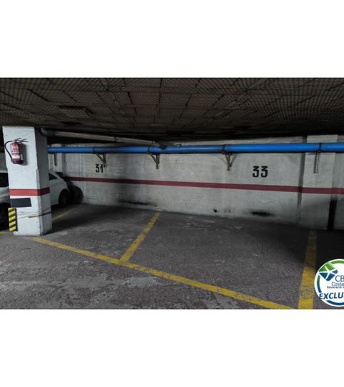 Photo 2 of Garage for sale in Calle Pujada al Castell, 45, Eixample - Horta Capallera, Figueres