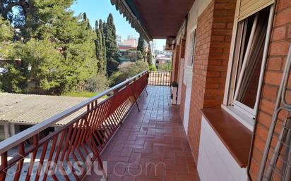 Exterior view of Flat for sale in  Barcelona Capital  with Air Conditioner and Terrace