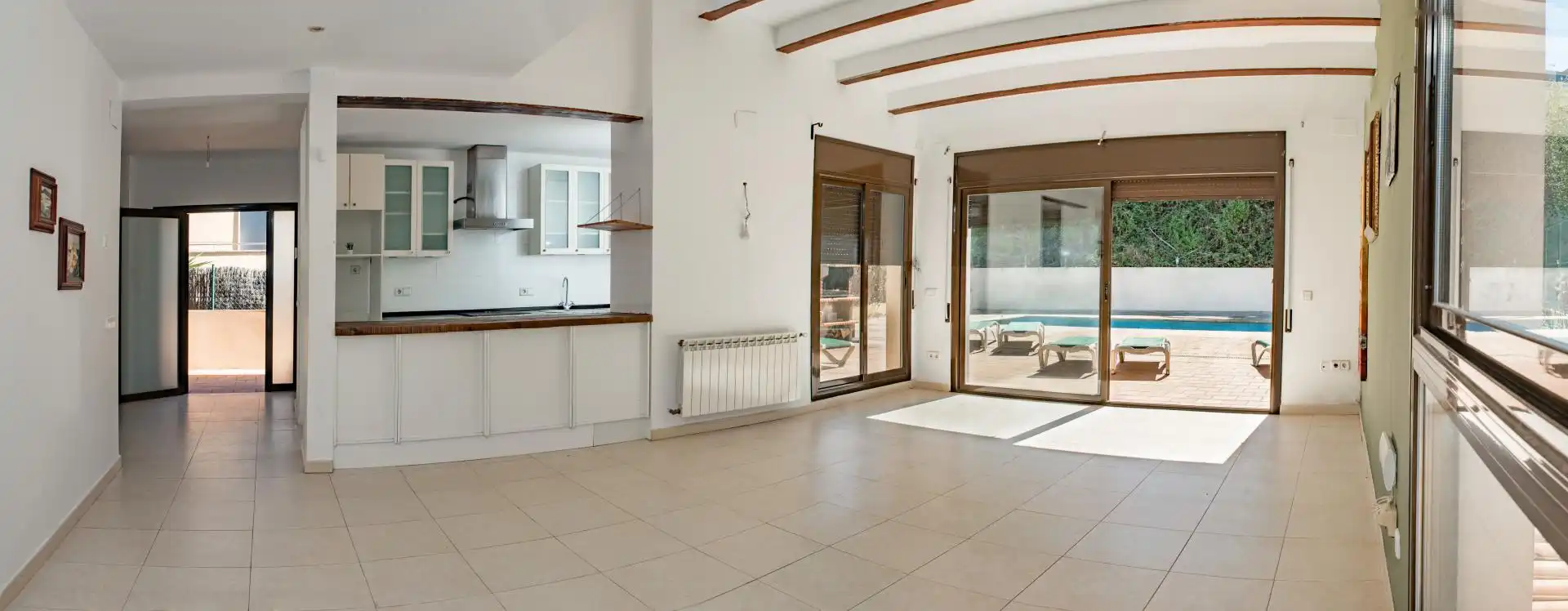 Villa con terrazza in vendita a Montgoda, imagen 3